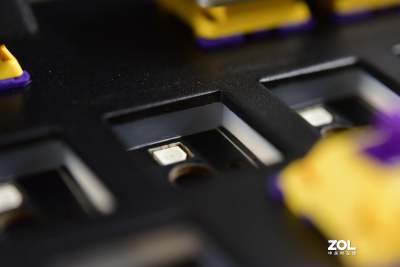 国产外设也有春天—真的是一步到位的达尔优A87全插拔机械键盘