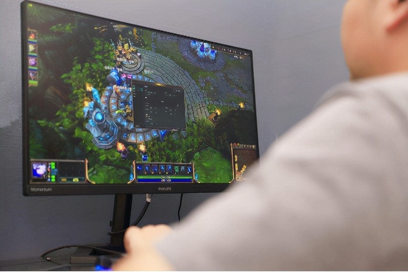 飞利浦23.8英寸 165Hz 猛腾24M1N3200Z电竞屏评测