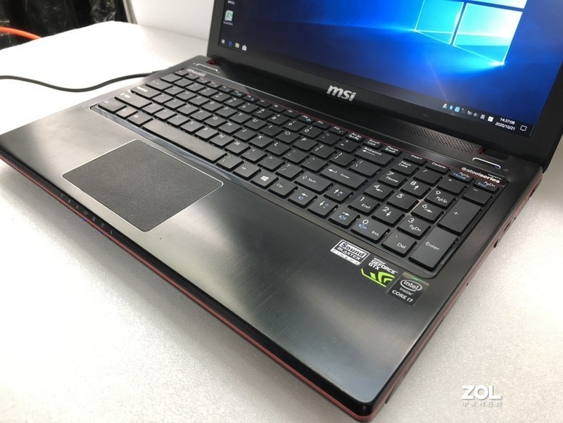 出售微星游戏本