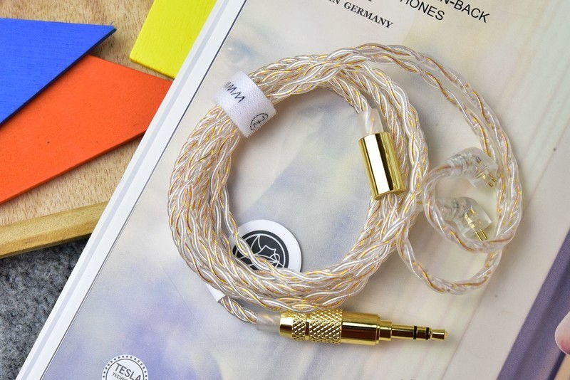 TFZ ESSENCE耳机评测：如果拿捏不准自己多喜欢低频那就选它