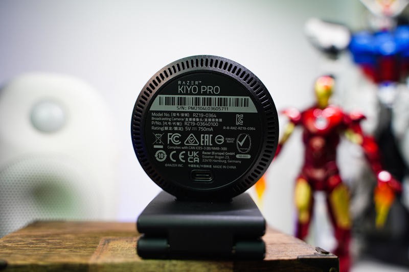 它革了电脑摄像头的命！雷蛇清姬专业版评测