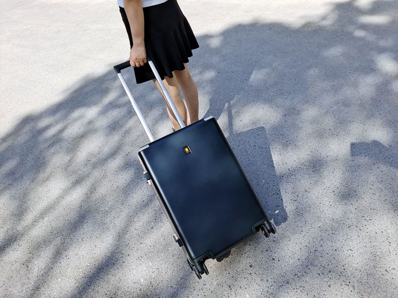 出行必备，小身材大肚量，地平线8号行李箱评测