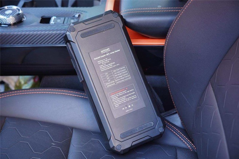 实用黑科技，超级电容汽车应急电源，未来车载应急电源的趋势