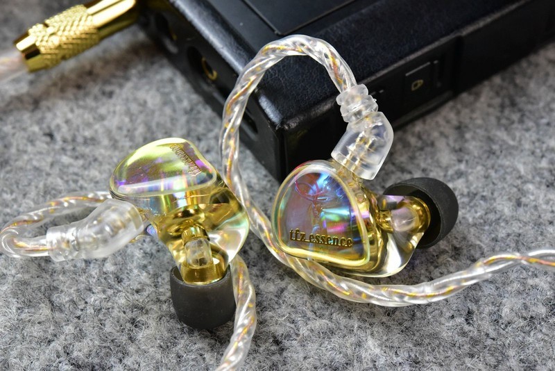 TFZ ESSENCE耳机评测：如果拿捏不准自己多喜欢低频那就选它