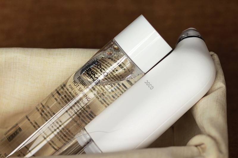 去黑头利器 美容神器 DOCO超微小气泡毛孔吸尘器