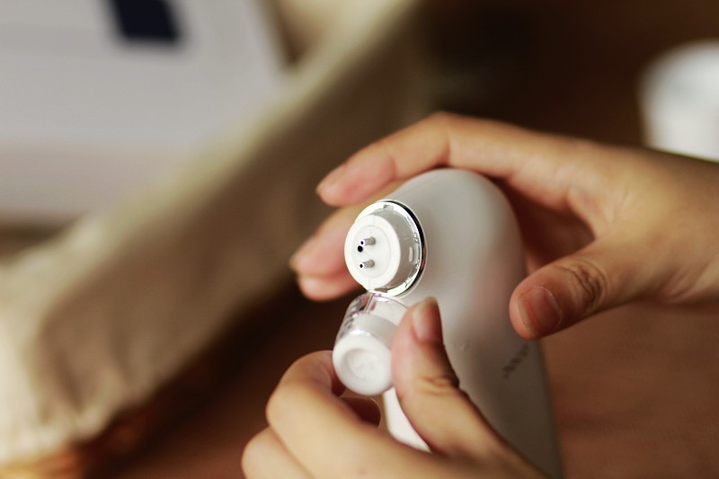 去黑头利器 美容神器 DOCO超微小气泡毛孔吸尘器