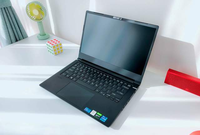要轻薄又要性能，VAIO 侍14 Pro评测：11代标压U+GTX显卡+1.4Kg重