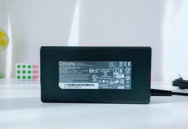 要轻薄又要性能，VAIO 侍14 Pro评测：11代标压U+GTX显卡+1.4Kg重