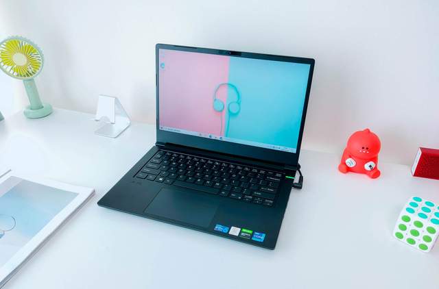 要轻薄又要性能，VAIO 侍14 Pro评测：11代标压U+GTX显卡+1.4Kg重