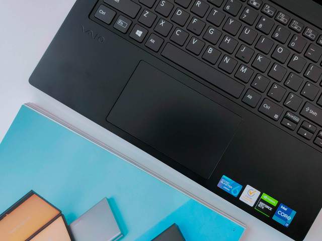 要轻薄又要性能，VAIO 侍14 Pro评测：11代标压U+GTX显卡+1.4Kg重