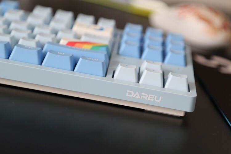 最佳入门客制化体验：达尔优A87天空蓝天空轴机械键盘+G黄PRO