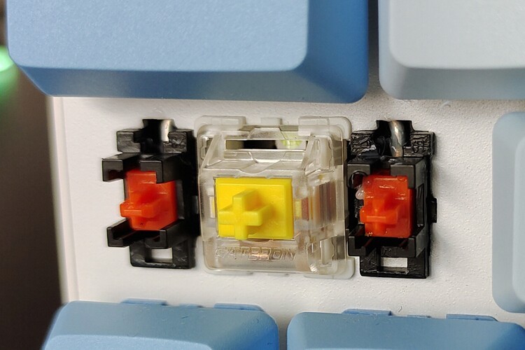 最佳入门客制化体验：达尔优A87天空蓝天空轴机械键盘+G黄PRO