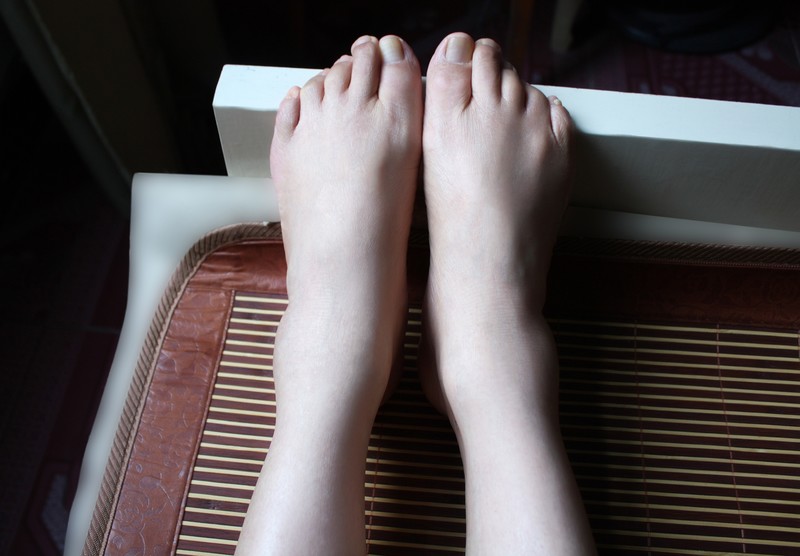 自拍裸足的诱惑 [33P]