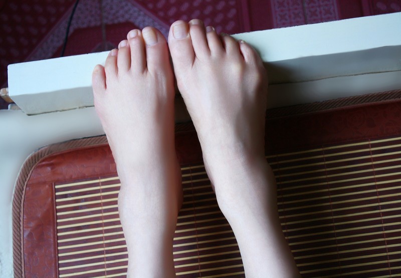 自拍裸足的诱惑 [33P]
