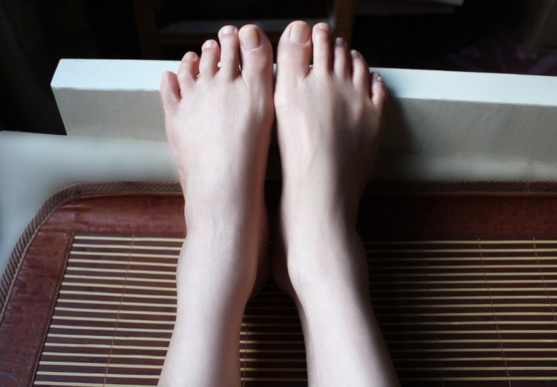 自拍裸足的诱惑 [33P]