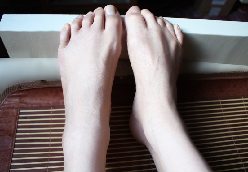 自拍裸足的诱惑 [33P]