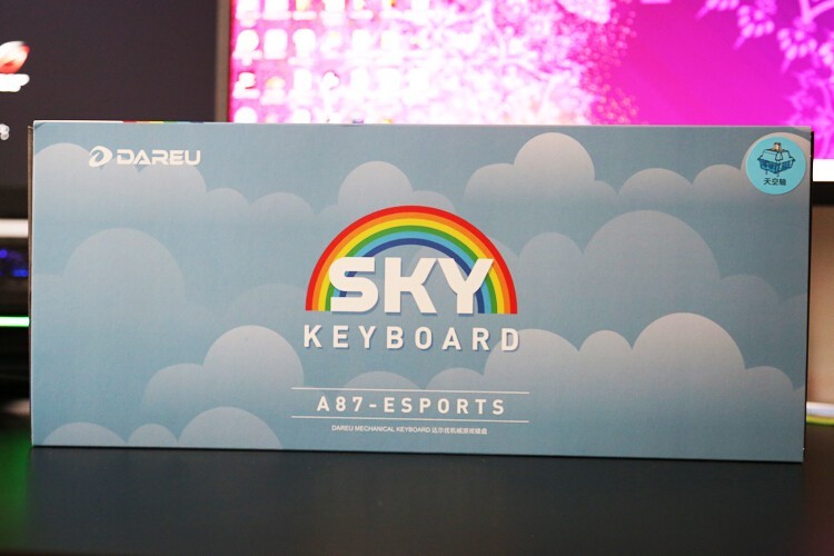 最佳入门客制化体验：达尔优A87天空蓝天空轴机械键盘+G黄PRO