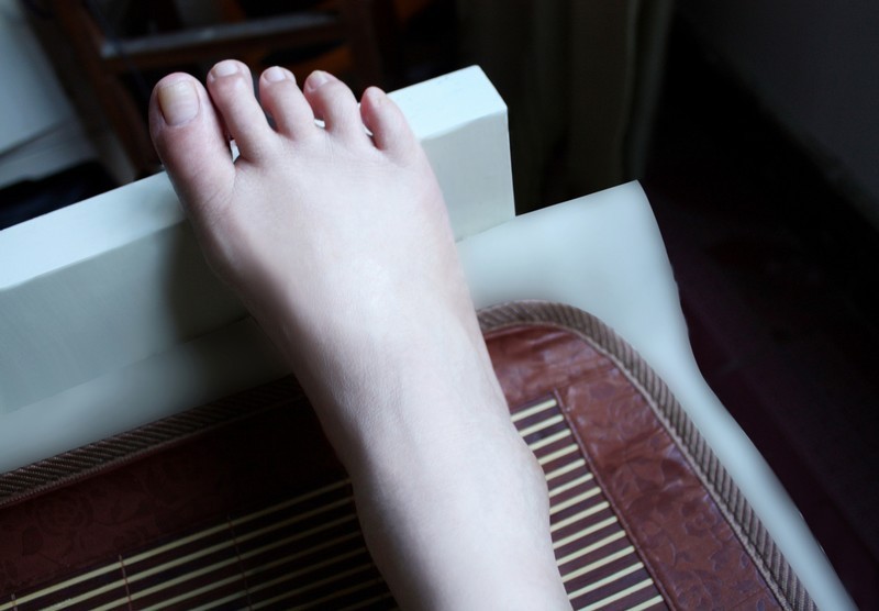 自拍裸足的诱惑 [33P]