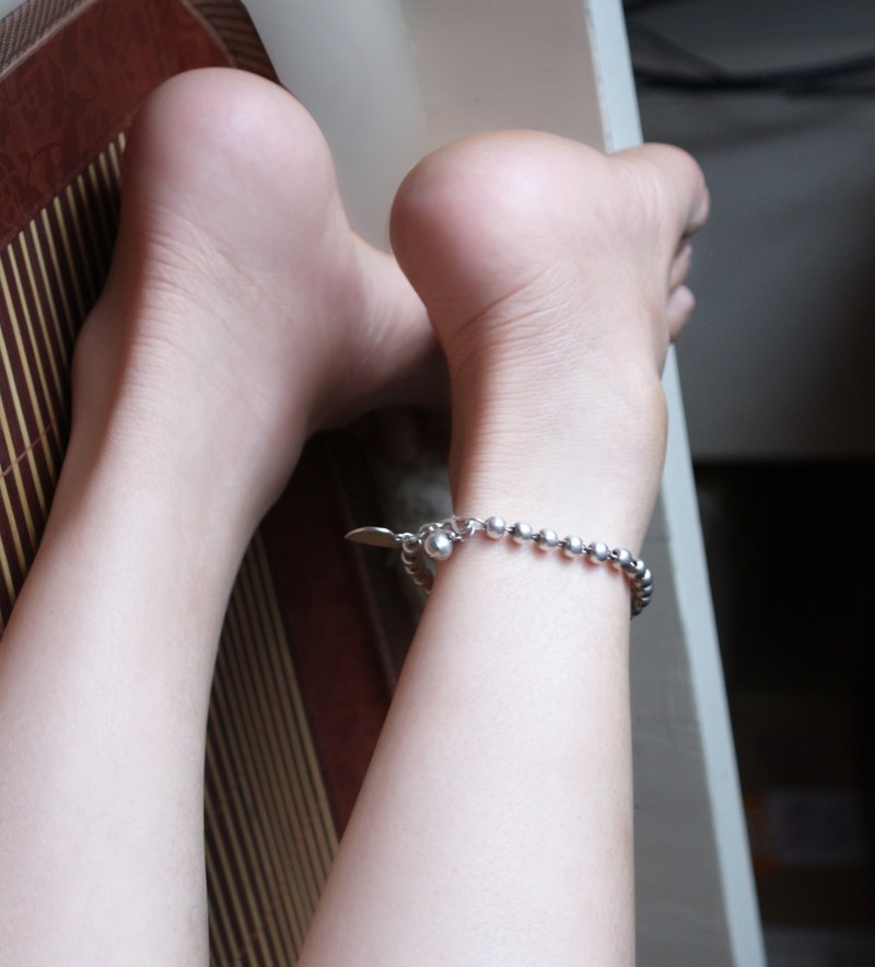 自拍裸足的诱惑 [33P]