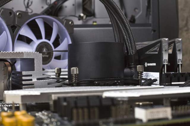 Z590竟与B560同价？性价比之王铭瑄iCraftZ590 WiFi体验