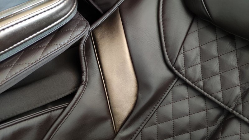 高端按摩椅怎么选？资深体验官带来荣泰RT8900按摩椅测评