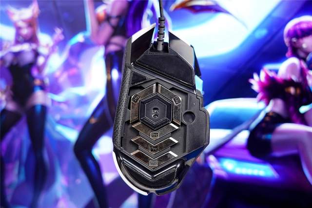 当安钛克FLUX电竞机箱遇到KDA甄选礼盒，会擦出什么样的火花呢？