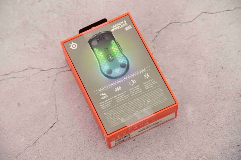 过年游戏硫酸手？—赛睿AEROX 3鼠标专治各种不服