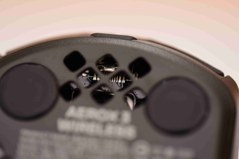 过年游戏硫酸手？—赛睿AEROX 3鼠标专治各种不服