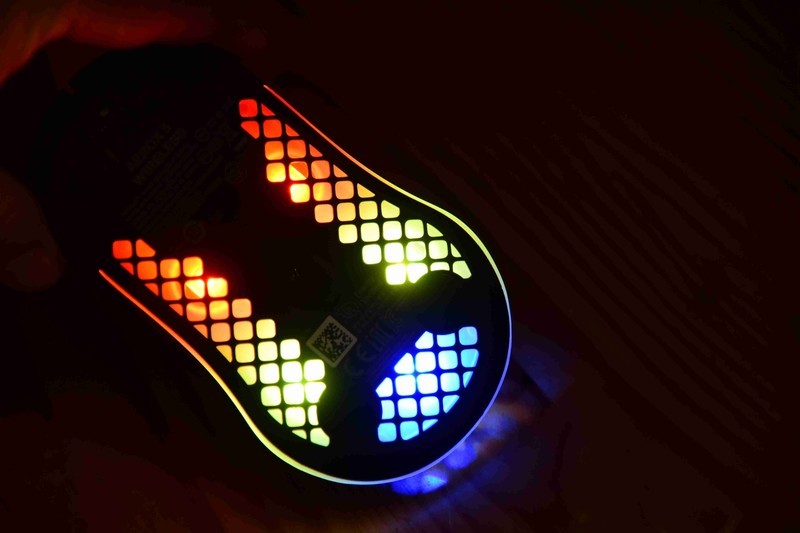 过年游戏硫酸手？—赛睿AEROX 3鼠标专治各种不服