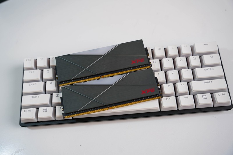 小主机大桌面，电脑桌面折腾作业心得分享