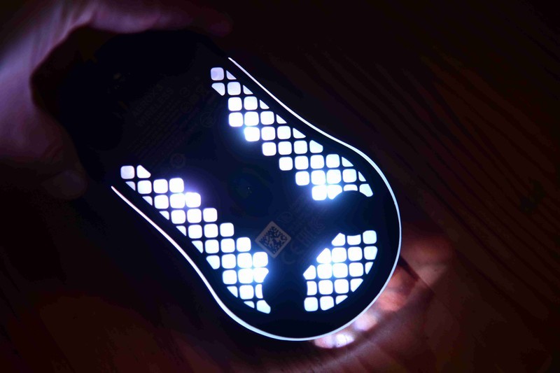 过年游戏硫酸手？—赛睿AEROX 3鼠标专治各种不服