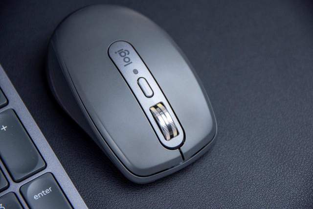 一套键鼠打通MacOS和Windows，罗技MX旗舰键鼠套装简评