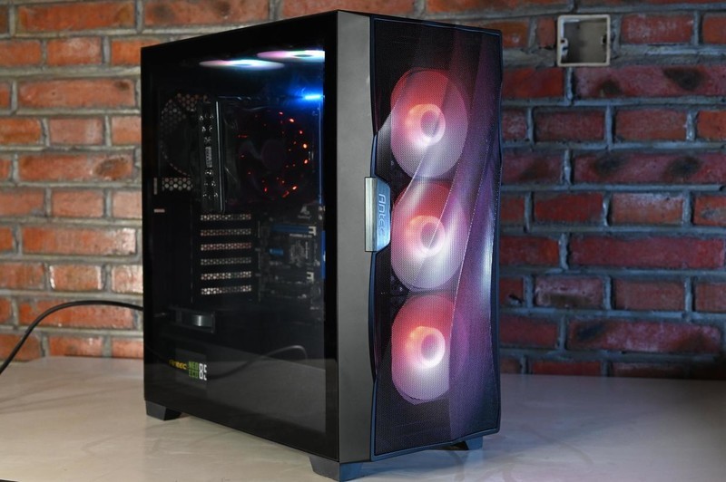 给显卡送上专属风道，安钛克风行者DF700Flux机箱上手体验