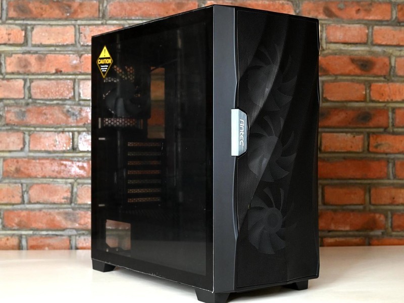 给显卡送上专属风道，安钛克风行者DF700Flux机箱上手体验