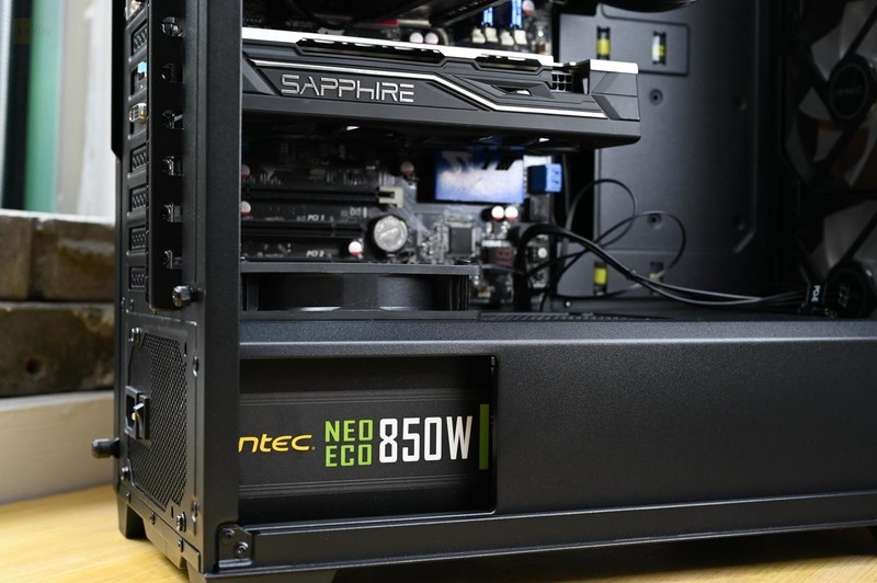 给显卡送上专属风道，安钛克风行者DF700Flux机箱上手体验