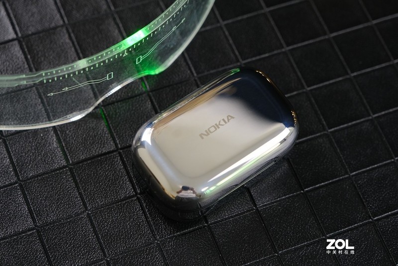 直接抢手机厂商热度，诺基亚这款新品有性价比，网友：等你1年了