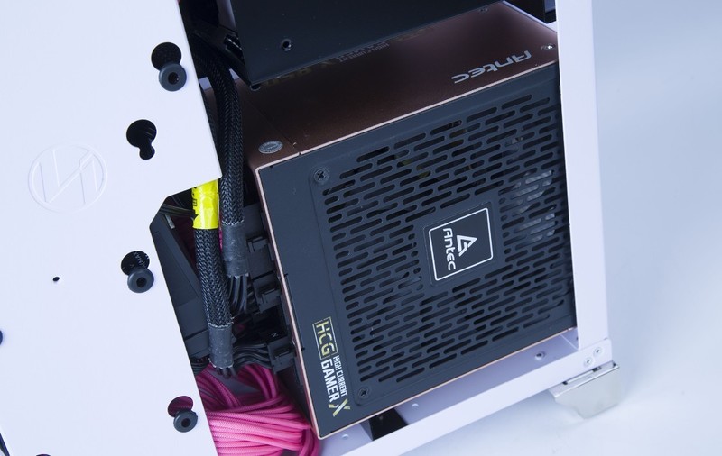 不务正业还是大胆创新？为了主机RGB灯效，连一体水冷管都不放过