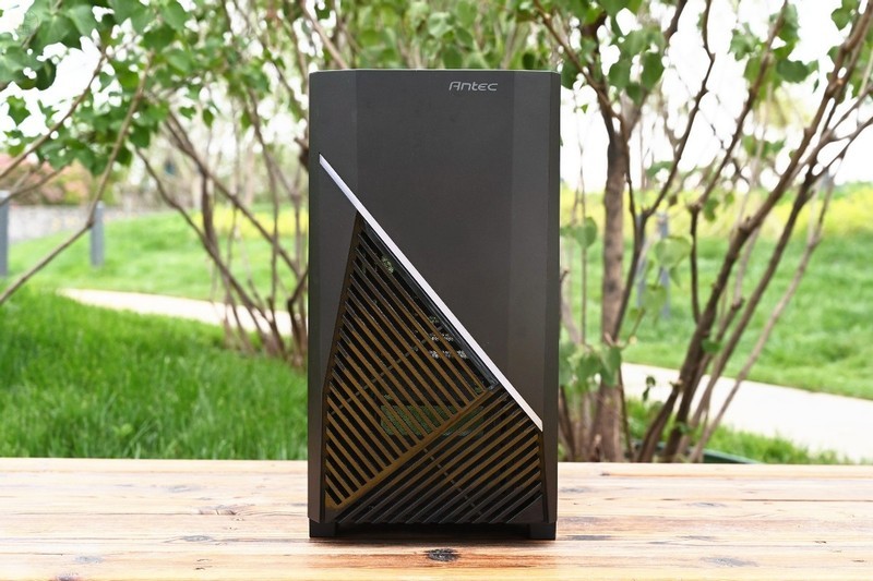 入门价位的机箱也有ARGB，兼容性还挺强，安钛克Draco 10装机体验