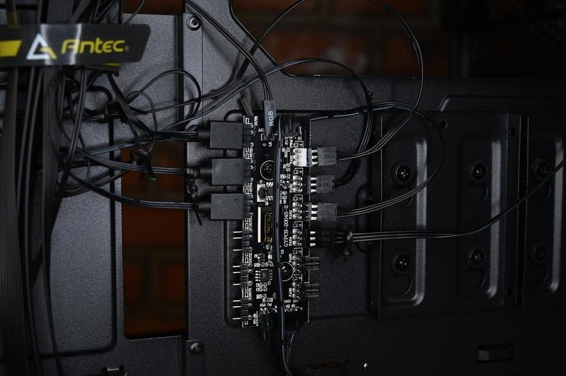 给显卡送上专属风道，安钛克风行者DF700Flux机箱上手体验