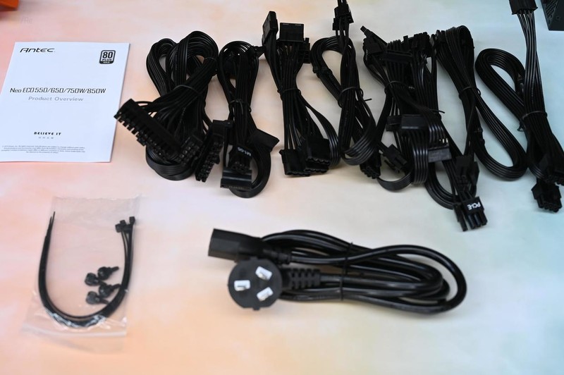 给显卡送上专属风道，安钛克风行者DF700Flux机箱上手体验