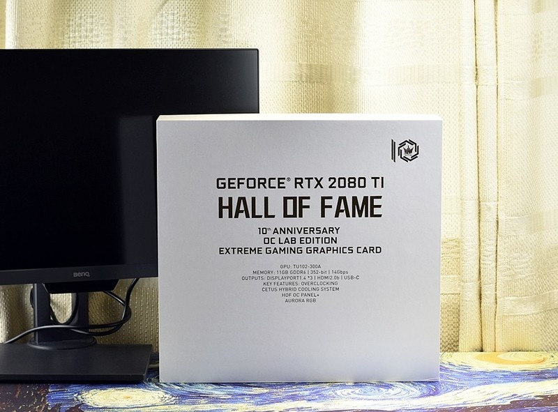 收衣服辣..不对.开箱辣 影驰GeForce RTX2080Ti名人堂10周年纪念版 过手即拥有