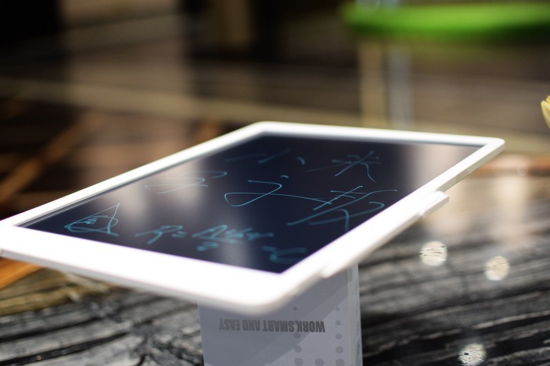 随想随画 记录灵感 小米米家液晶黑板13.5英寸