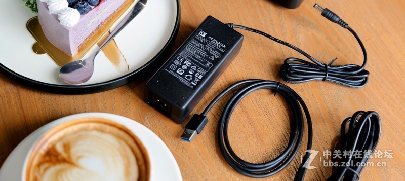 都用上了超级本，但存储数据这事咋解决？