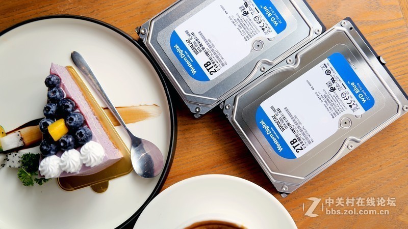 都用上了超级本，但存储数据这事咋解决？