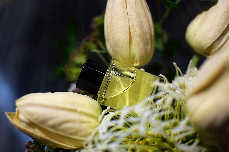 天然粉色水晶原石 维维尼奥海棠细语香薰晶石