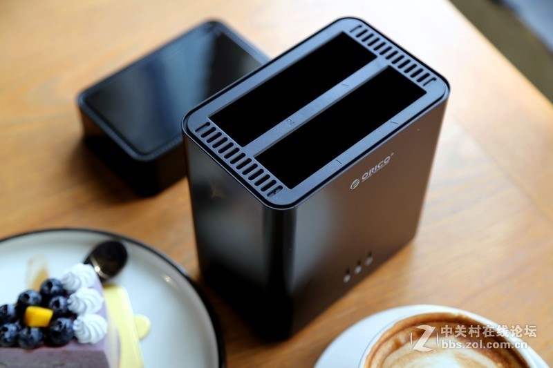 都用上了超级本，但存储数据这事咋解决？