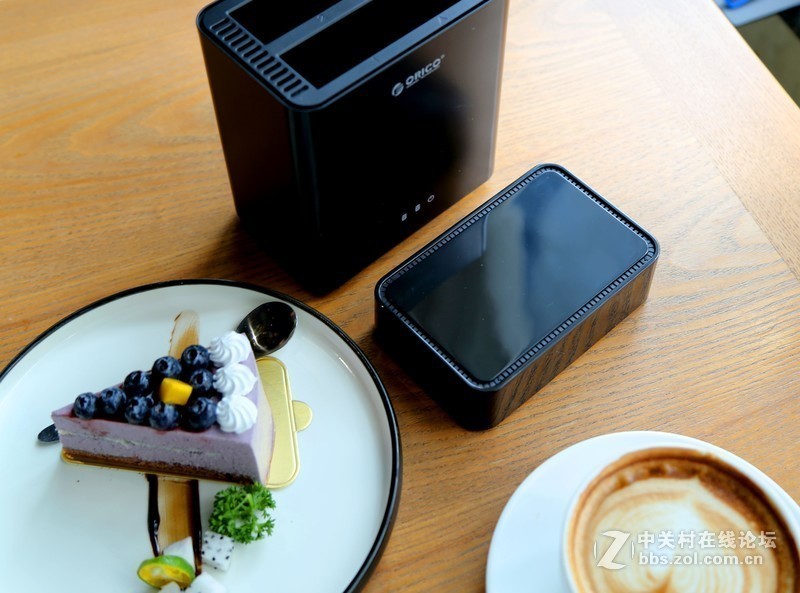 都用上了超级本，但存储数据这事咋解决？