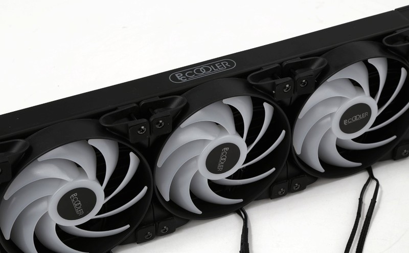 打破内存超频封印，11代酷睿i5-11600K搭配B560主板装机实测