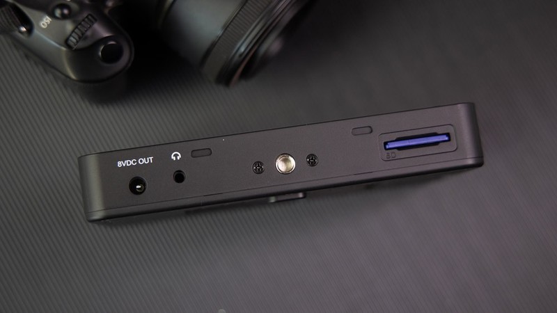 让单反显示更清晰，百视悦R6便携监视器体验