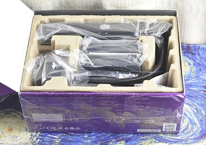 炽热的夏天 让酷冷至尊海魔240水冷 给你的电脑降降温